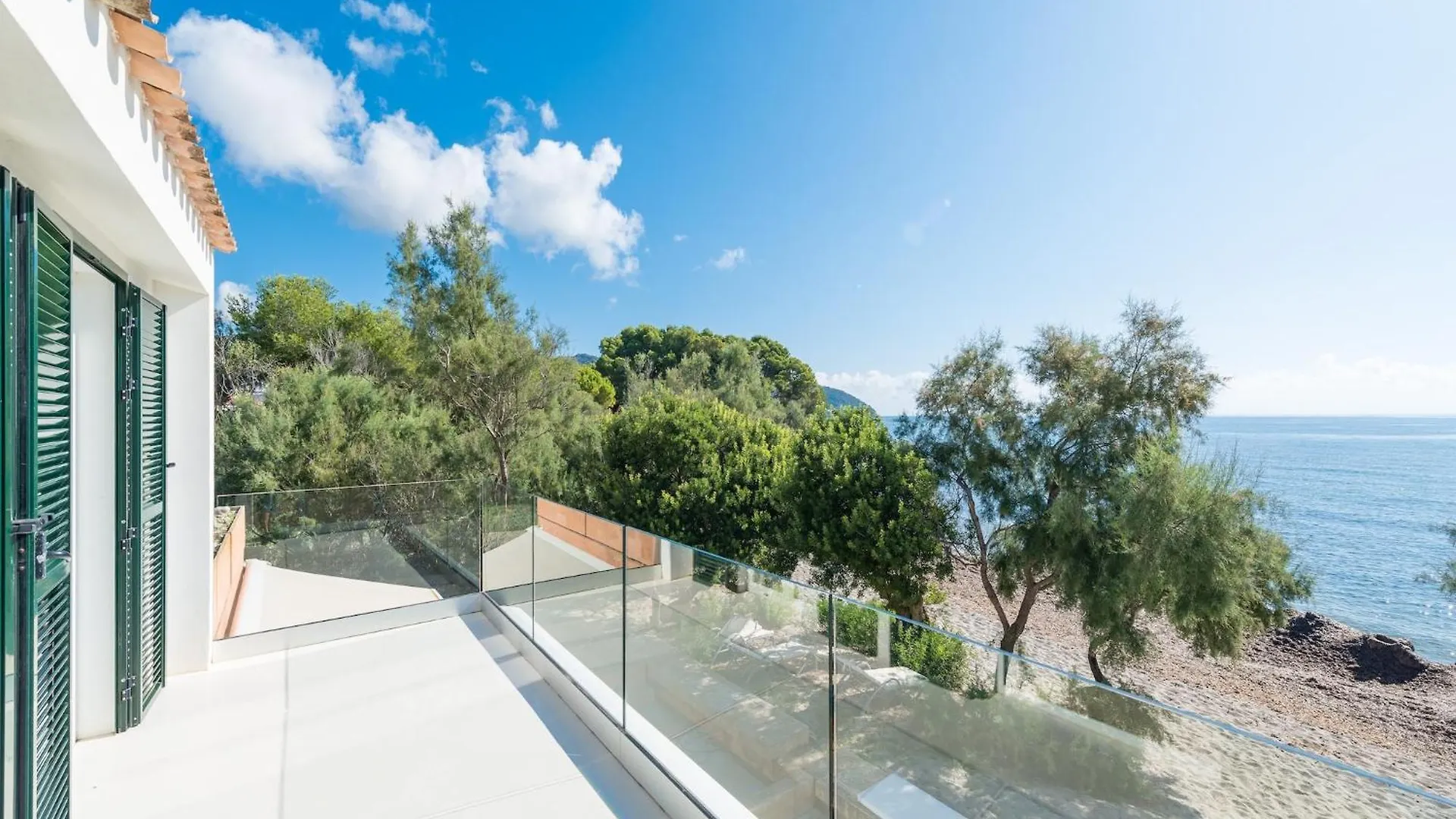 Chalet Port Nou Ca Na Cati - House In Cala Bona Villa Cala Bona  Spain