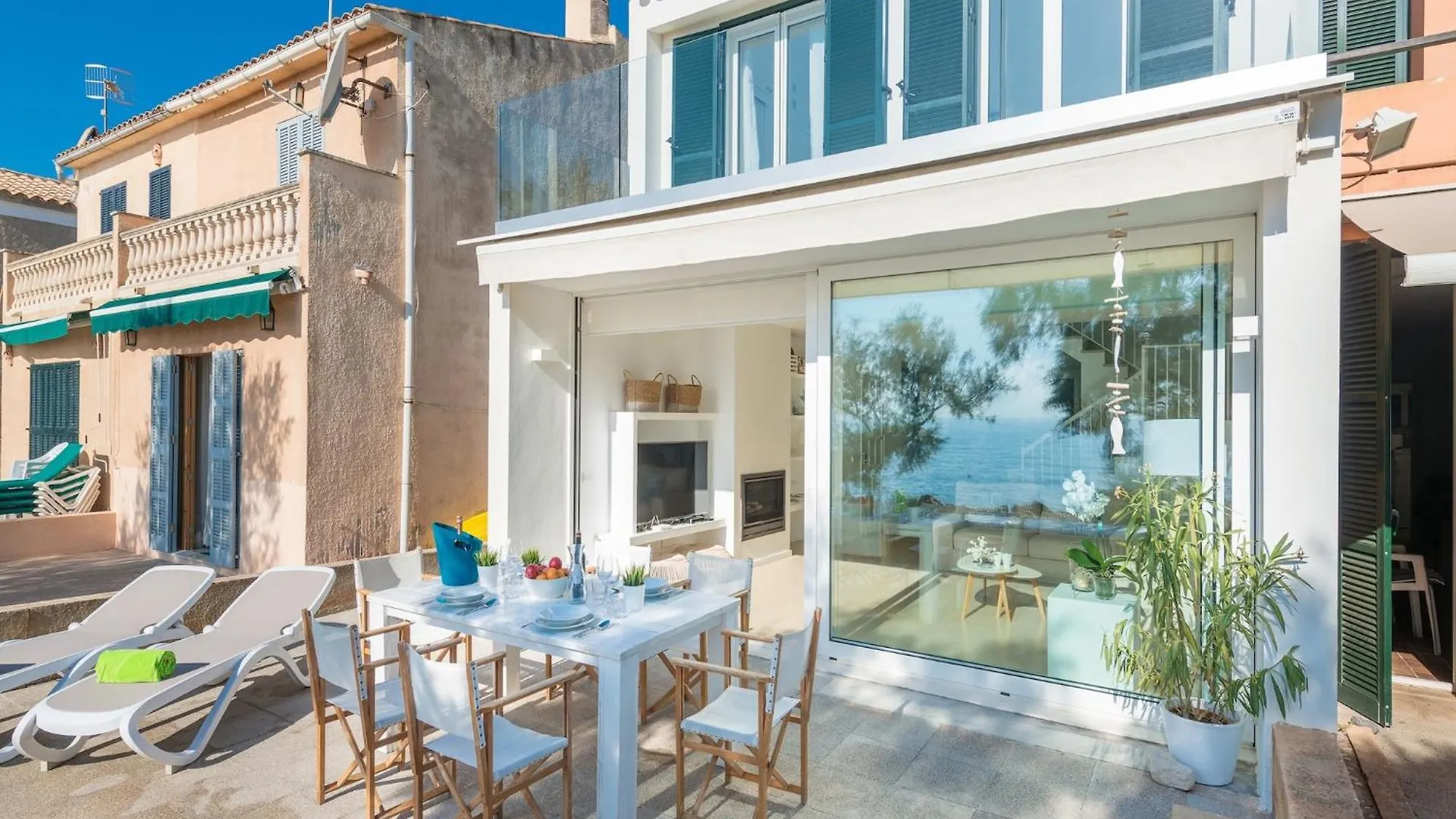 Chalet Port Nou Ca Na Cati - House In Cala Bona Villa Cala Bona
